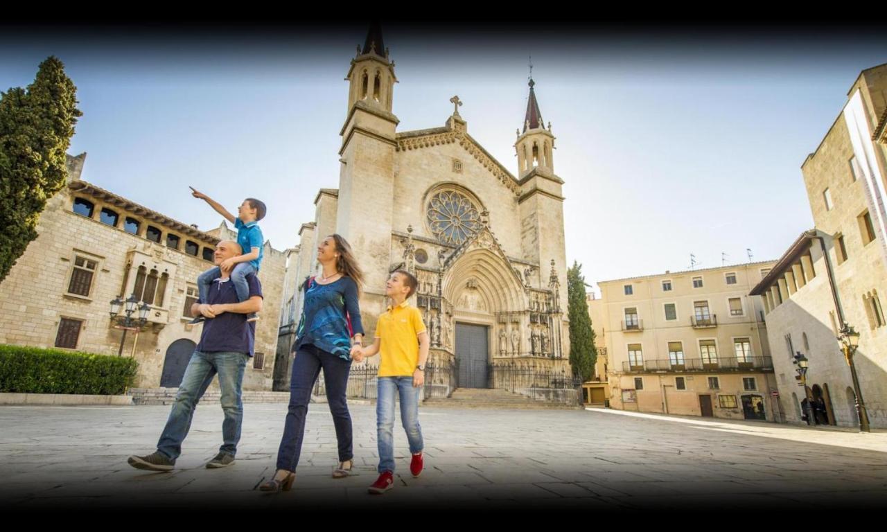 Tina De Vila, En La Capital Del Vino Vilafranca del Penedès Eksteriør billede